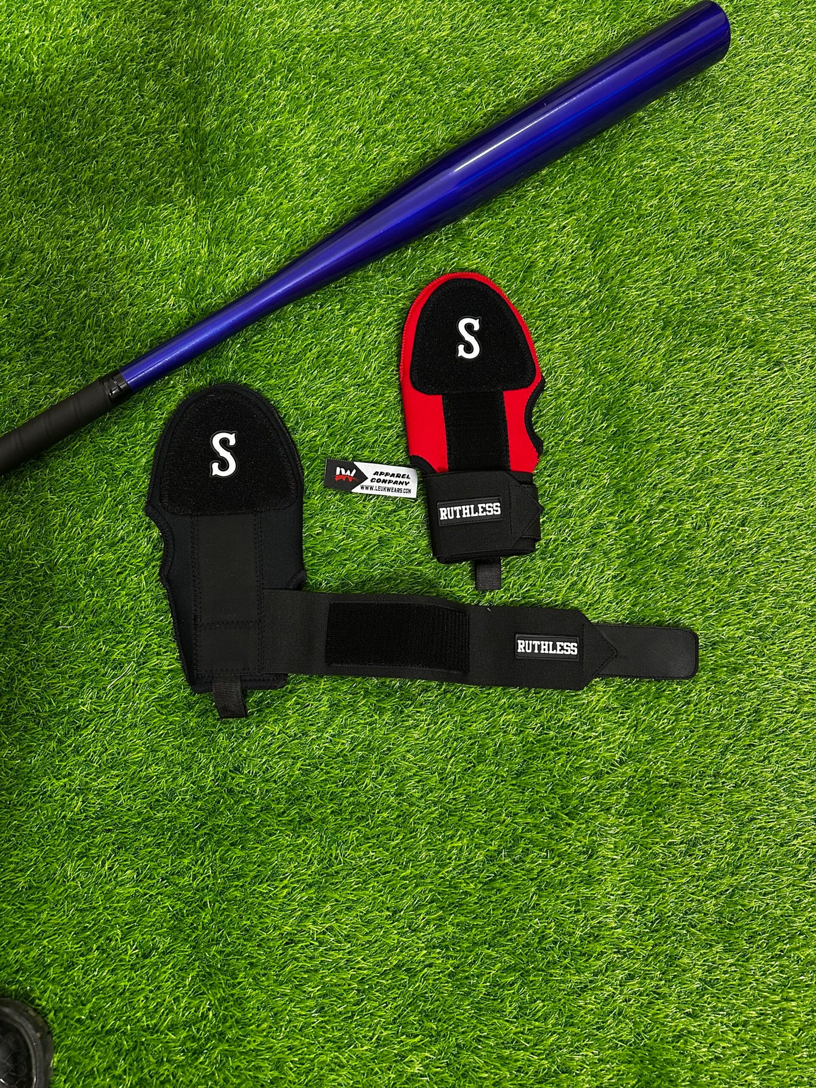 Baseball Mitts - Image 2